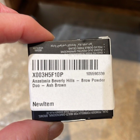 Anastasia Brow Powder - Picture 7 of 10